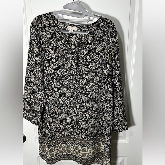 Lila Rose Dresses & Skirts - Lila Rose Polyester Paisley Black and White Dress Size XL